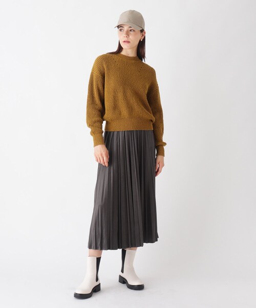 OPAQUE.CLIP(オペークドットクリップ)の「◆スウェード&レザーライク イージープリーツスカート【WEB限定サイズ】(スカート・レディース・ライトベージュ/チャコールグレー/モスグリーン/ブラック・38/42/40)」の16枚目の写真