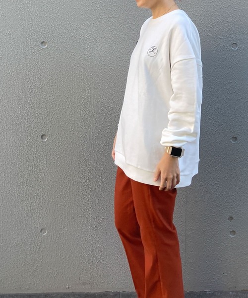 HEYUMM（ヘユム）の「HEYUMM　アソートロゴルーズスウエット（スウェット・レディース・チャコールグレー/オフホワイト/ピンク系その他・ONE）」の4枚目の写真