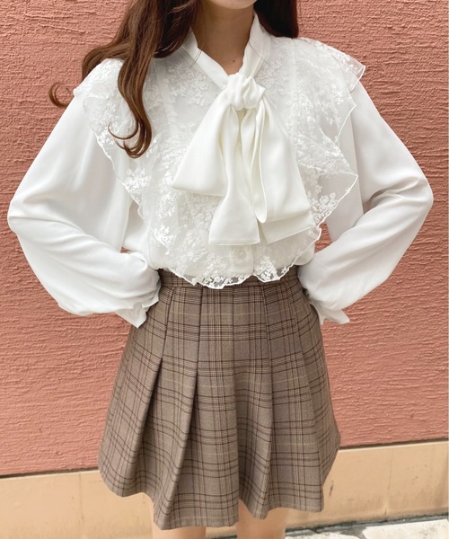 apres jour(アプレジュール)の「レース×ボウタイブラウス【ZOZOTOWN限定アイテム】(シャツ/ブラウス・レディース・ブラック/アイボリー/オフホワイト・フリー/X-LARGE)」の7枚目の写真