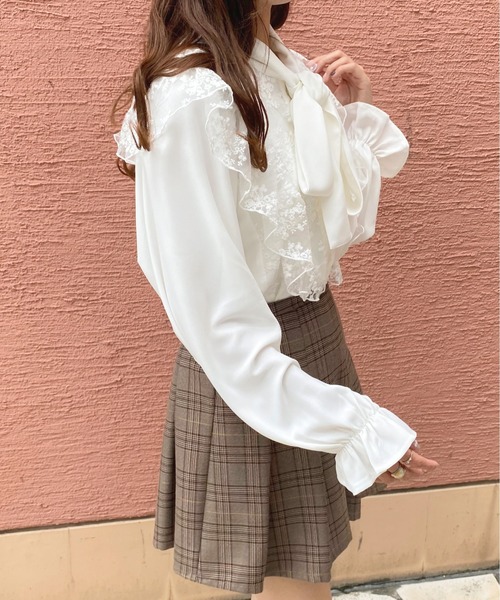 apres jour(アプレジュール)の「レース×ボウタイブラウス【ZOZOTOWN限定アイテム】(シャツ/ブラウス・レディース・ブラック/アイボリー/オフホワイト・フリー/X-LARGE)」の10枚目の写真