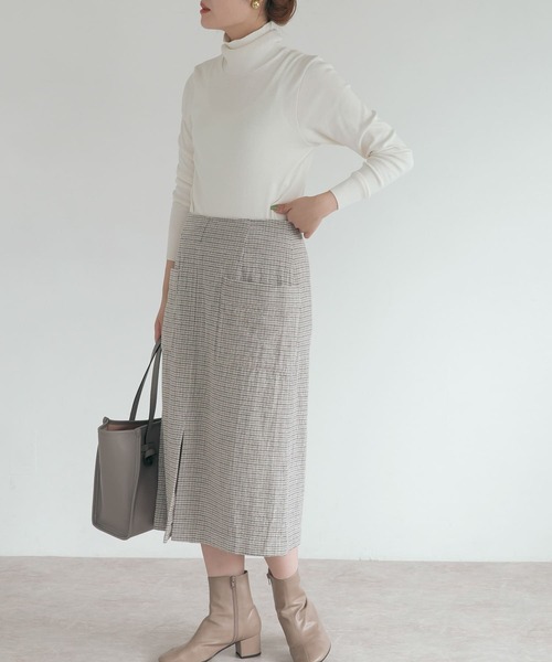 URBAN RESEARCH ROSSO WOMEN（アーバンリサーチ　ロッソ）の「モールツイードタイトスカート（スカート・レディース・ネイビー/ダークブラウン/アイボリー・38/36）」の19枚目の写真