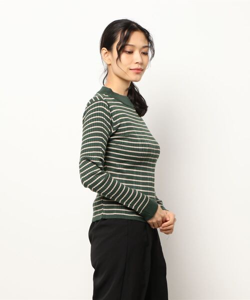 earth music&ecology(アースミュージックアンドエコロジー)の「レトロボーダーニットプルオーバー *(ニット/セーター・レディース・グリーン/ブラック/パープル・S/M)」の4枚目の写真