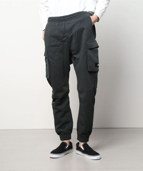 G-STAR(ジースター)の「CARGO SWEAT PANTS/カーゴパンツ/スウェット(スウェットパンツ・メンズ・カーキオリーブ/ダークブラック/ダークグレー・LARGE/SMALL/MEDIUM/X-LARGE/XX-SMALL/X-SMALL)」の17枚目の写真