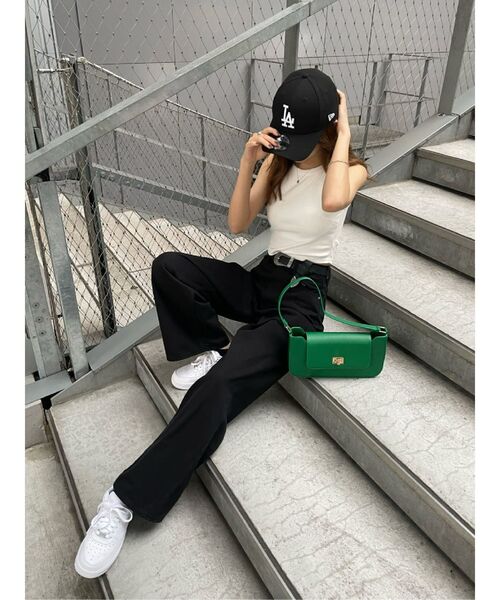 EVRIS（エヴリス）の「メタルバックルフェイクレザーベルト（ベルト・レディース・ブラック/ブラウン・FREE）」の12枚目の写真