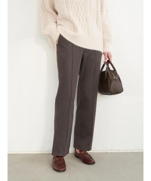 earth music&ecology（アースミュージックアンドエコロジー）の「カットジャカードセミフレアパンツ＊（その他パンツ・レディース・ブラック/ブラウン・S/M）」の6枚目の写真