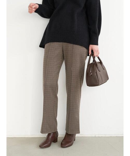 earth music&ecology（アースミュージックアンドエコロジー）の「カットジャカードセミフレアパンツ＊（その他パンツ・レディース・ブラック/ブラウン・S/M）」の11枚目の写真