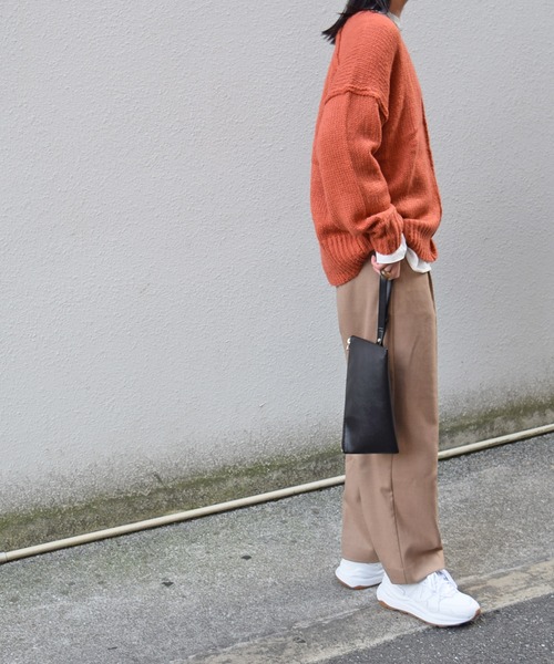 Marient（マリエント）の「VネックローゲージカラーニットPO（ニット/セーター・レディース・オレンジ/ブルー/グリーン/アイボリー・FREE）」の11枚目の写真