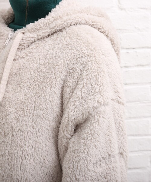 Cutie Blonde（キューティーブロンド）の「◆【S-L】もこもこボアジップパーカー（パーカー・レディース・ライトグレー/ブラウン系その他/ピンク・01/02/03）」の16枚目の写真