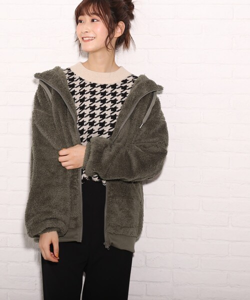 Cutie Blonde（キューティーブロンド）の「◆【S-L】もこもこボアジップパーカー（パーカー・レディース・ライトグレー/ブラウン系その他/ピンク・01/02/03）」の18枚目の写真