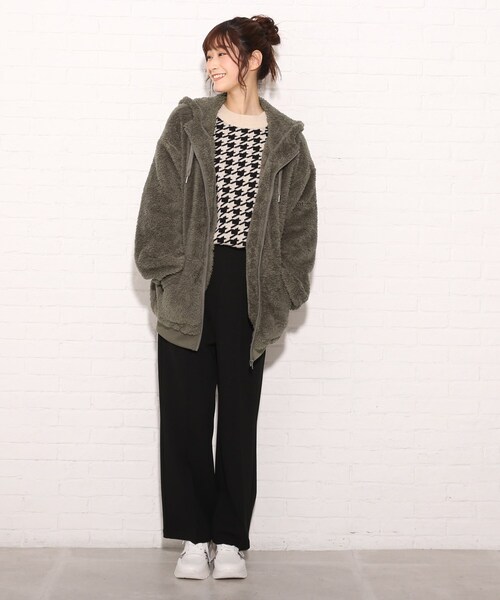 Cutie Blonde（キューティーブロンド）の「◆【S-L】もこもこボアジップパーカー（パーカー・レディース・ライトグレー/ブラウン系その他/ピンク・01/02/03）」の21枚目の写真