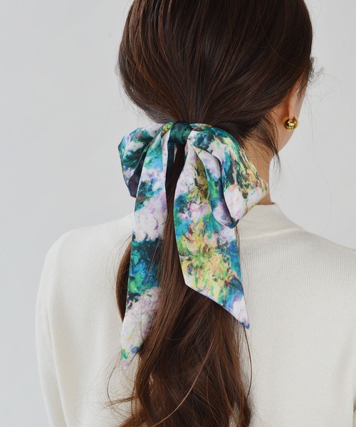 ma chere Cosette?(マシェールコゼット)の「ル・マレ モネ絵柄ツイリー(バンダナ/スカーフ・レディース・パープル/グリーン/ライトグリーン・FREE)」の2枚目の写真