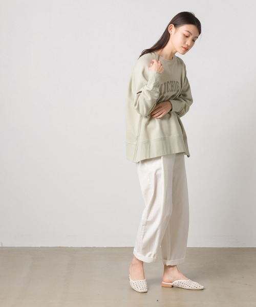 OMNES(オムネス)の「裏毛スウェット ラグランプルオーバー ロゴプリント(スウェット・レディース・ネイビー/アイボリー/モスグリーン/チャコール・FREE)」の12枚目の写真