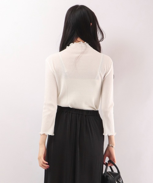 BRODIAEA(ブローディア)の「BRODIAEA コットンテレコ メローボトルネック 7分袖(Tシャツ/カットソー・レディース・ブラック/オフホワイト/ピンク/シルバーグレー/グリーン系その他/イエロー系その他・40)」の19枚目の写真