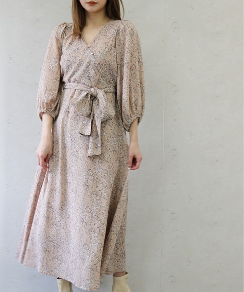 Per sist ence(パーシエンス)の「カシュクールボタンデザインワンピ 小花柄共リボン付/洗濯可(ワンピース・レディース・ブルー/ブラック/オフホワイト/ベージュ・FREE)」の3枚目の写真