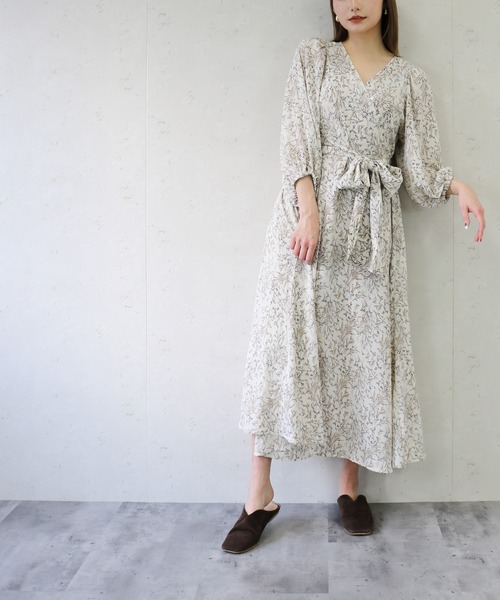 Per sist ence(パーシエンス)の「カシュクールボタンデザインワンピ 小花柄共リボン付/洗濯可(ワンピース・レディース・ブルー/ブラック/オフホワイト/ベージュ・FREE)」の12枚目の写真