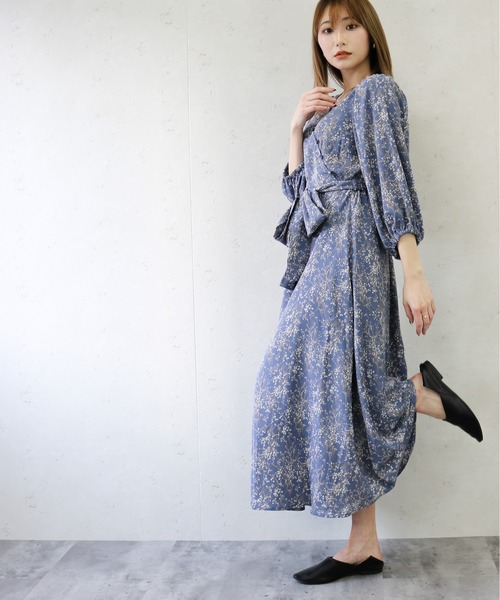 Per sist ence(パーシエンス)の「カシュクールボタンデザインワンピ 小花柄共リボン付/洗濯可(ワンピース・レディース・ブルー/ブラック/オフホワイト/ベージュ・FREE)」の7枚目の写真