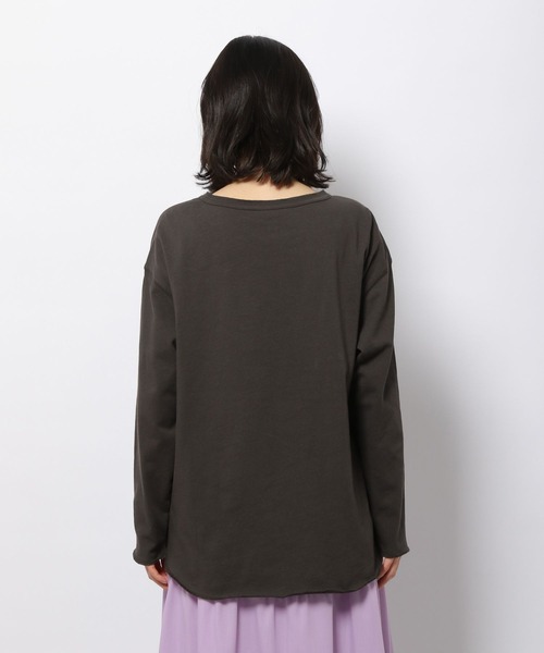 LAKOLE(ラコレ)の「ルーズゲージレタードロングTシャツ / 267652(Tシャツ/カットソー・レディース・オフホワイト/チャコール/サンドグレー/ナチュラル・MEDIUM/SMALL)」の14枚目の写真