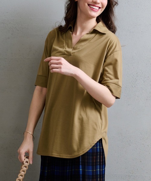 RANAN(ラナン)の「ひんやり!スキッパー衿シャツ風カットソー(Tシャツ/カットソー・レディース・ベージュ/ホワイト系その他/オフホワイト/ネイビー・L/M/LL)」の1枚目の写真