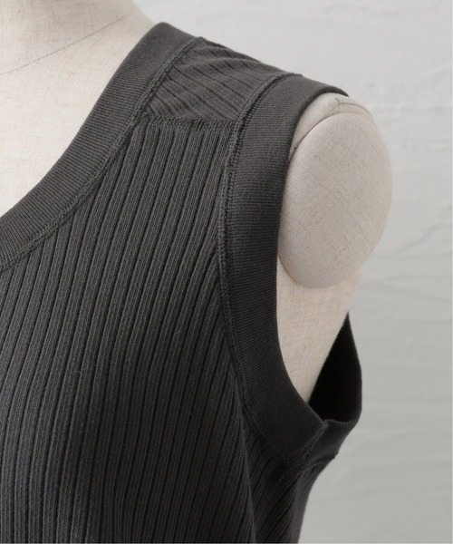 Spick & Span（スピックアンドスパン）の「【MEYAME】OBLONG NECK SLEEVELESS（タンクトップ・レディース・ホワイト/ブラック/キャメル・FREE）」の12枚目の写真