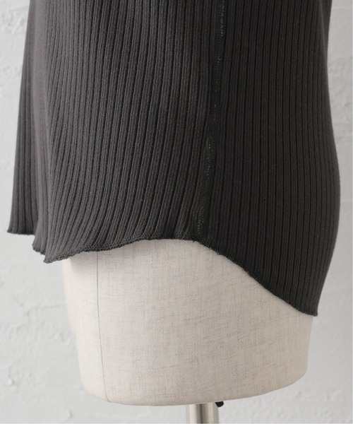 Spick & Span（スピックアンドスパン）の「【MEYAME】OBLONG NECK SLEEVELESS（タンクトップ・レディース・ホワイト/ブラック/キャメル・FREE）」の21枚目の写真