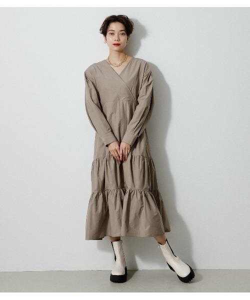AZUL by moussy(アズールバイマウジー)の「2WAY CACHECOEUR TIERED OP/2WAYカシュクールティアードワンピース(ワンピース・レディース・ブラック/ベージュ・SMALL/MEDIUM)」の7枚目の写真