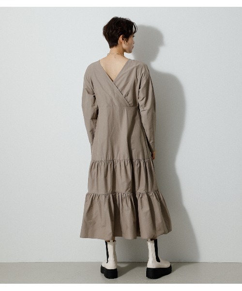 AZUL by moussy(アズールバイマウジー)の「2WAY CACHECOEUR TIERED OP/2WAYカシュクールティアードワンピース(ワンピース・レディース・ブラック/ベージュ・SMALL/MEDIUM)」の9枚目の写真
