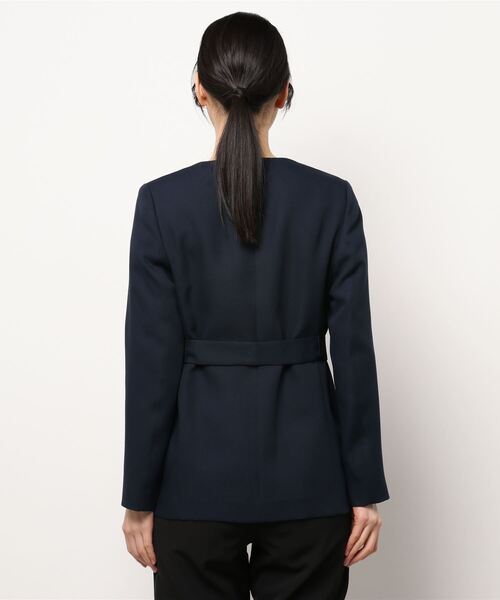 allureville(アルアバイル)の「ノーカラーベルテッドジャケット(ノーカラージャケット・レディース・ネイビー/グリーン/ベージュ・1/2)」の5枚目の写真