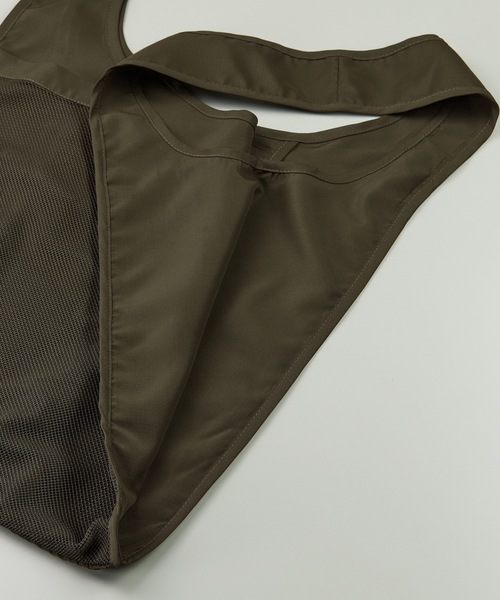 United Athle（ユナイテッドアスレ）の「リサイクルポリエステル リップストップ パッカブルバッグ（メッシュポケット付） / S（トートバッグ・レディース・ブラック/チャコールグレー/オリーブ/サンドベージュ/オフホワイト・FREE）」の11枚目の写真