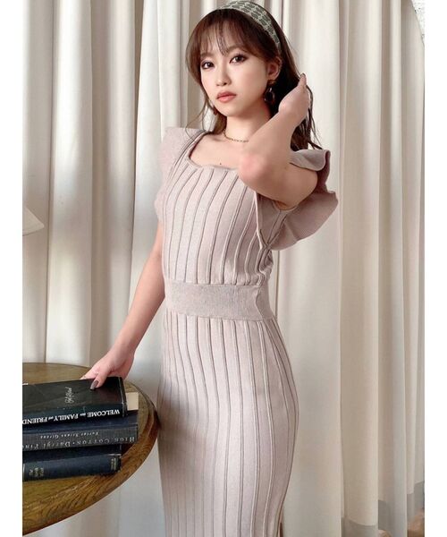 RESEXXY(リゼクシー)の「ラッフルデザインニットワンピース(ワンピース・レディース・ブラック/ベージュ/その他/その他1・FREE)」の8枚目の写真