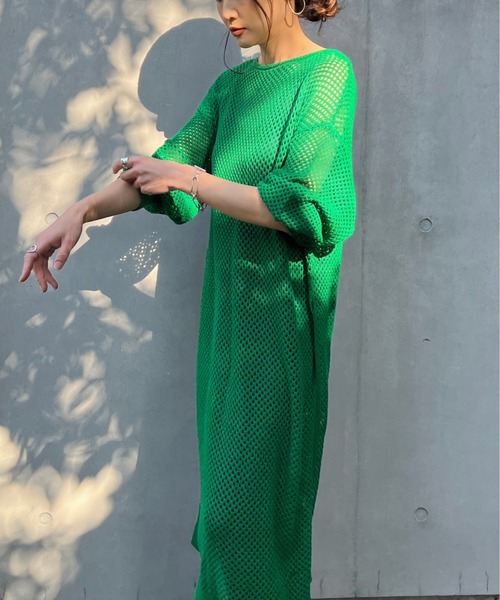 y/m by Yukie(イムバイユキエ)の「アクリルメッシュニットワンピース(ワンピース・レディース・ブラック/ベージュ/グリーン・FREE)」の19枚目の写真