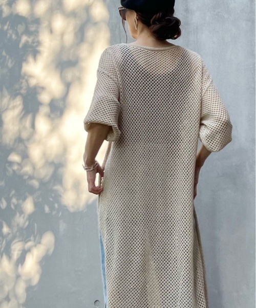 y/m by Yukie(イムバイユキエ)の「アクリルメッシュニットワンピース(ワンピース・レディース・ブラック/ベージュ/グリーン・FREE)」の6枚目の写真