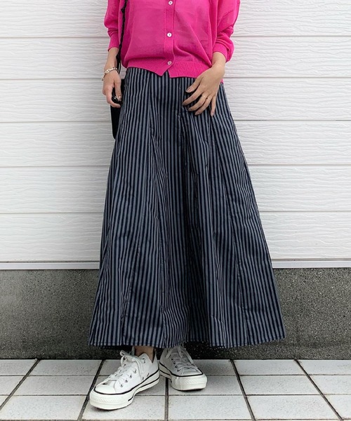 Q（キュー）の「パネルストライプスカート（スカート・レディース・ベージュ系その他/ブルー系その他・MEDIUM）」の2枚目の写真