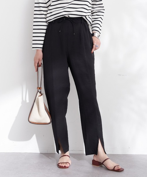 earth music&ecology（アースミュージックアンドエコロジー）の「ジョガーテーパードパンツ（その他パンツ・レディース・ブラック/ライトカーキ/モカ・S/M）」の2枚目の写真