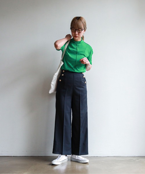 feepur(フェピュール)の「金ボタンストレートマリンパンツ(その他パンツ・レディース・オフホワイト/ネイビー/ピンク・SMALL/MEDIUM)」の4枚目の写真