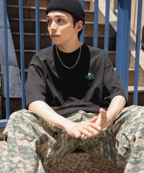 WEGO（ウィゴー）の「∴WEGO/別注ベンデイビス刺繍半袖BIGT（Tシャツ/カットソー・メンズ・ブルー/パープル/ホワイト/ブラック・MEDIUM/LARGE）」の3枚目の写真