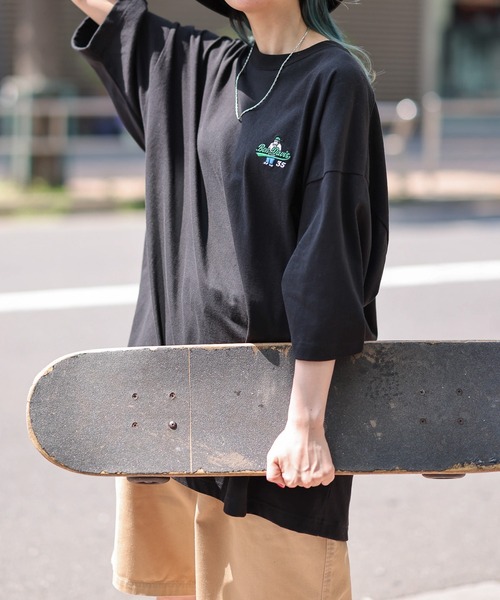 WEGO（ウィゴー）の「∴WEGO/別注ベンデイビス刺繍半袖BIGT（Tシャツ/カットソー・メンズ・ブルー/パープル/ホワイト/ブラック・MEDIUM/LARGE）」の6枚目の写真