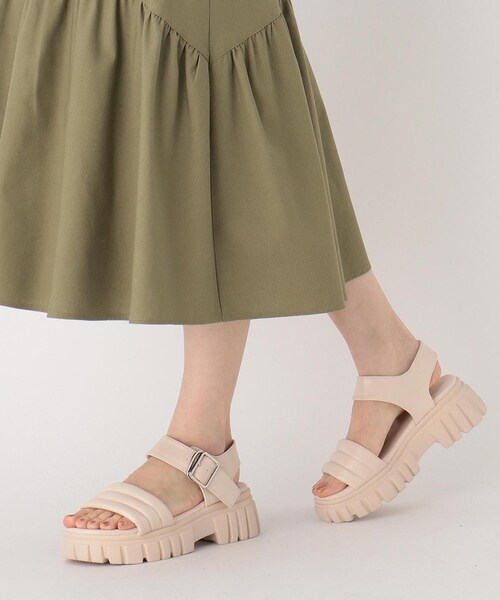 cs T&P(シーエスティーアンドピー)の「厚底クッションスポサン(サンダル・レディース・アイボリー/ブラック・M/S/L/LL)」の3枚目の写真