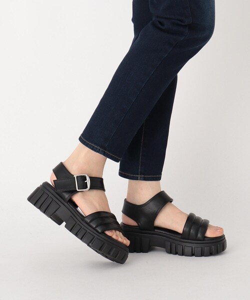 cs T&P(シーエスティーアンドピー)の「厚底クッションスポサン(サンダル・レディース・アイボリー/ブラック・M/S/L/LL)」の10枚目の写真