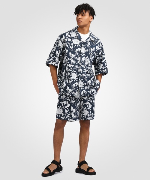 tommy jeans（トミー ジーンズ）の「【FESTIVAL CAPSULE COLLECTION】フラワープリントショートスリーブシャツ（シャツ/ブラウス・メンズ・ネイビー/ピンク・SMALL/MEDIUM/LARGE/X-LARGE）」の5枚目の写真
