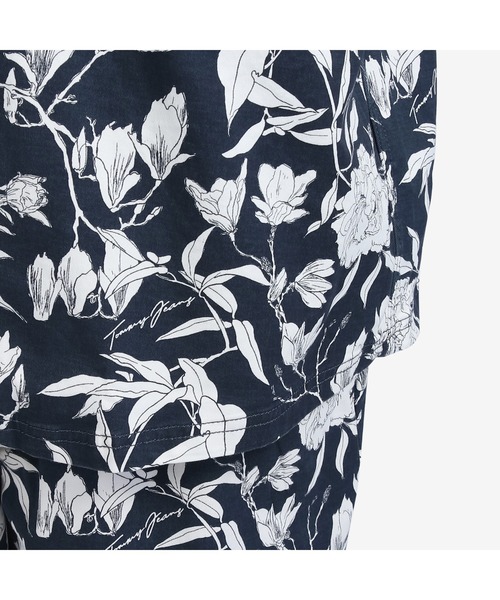 tommy jeans（トミー ジーンズ）の「【FESTIVAL CAPSULE COLLECTION】フラワープリントショートスリーブシャツ（シャツ/ブラウス・メンズ・ネイビー/ピンク・SMALL/MEDIUM/LARGE/X-LARGE）」の9枚目の写真