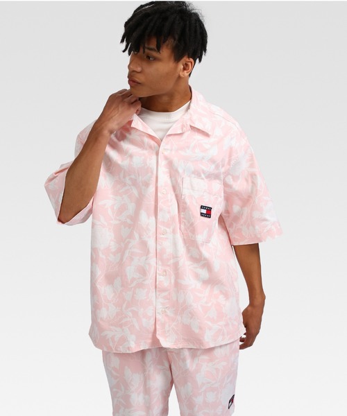 tommy jeans（トミー ジーンズ）の「【FESTIVAL CAPSULE COLLECTION】フラワープリントショートスリーブシャツ（シャツ/ブラウス・メンズ・ネイビー/ピンク・SMALL/MEDIUM/LARGE/X-LARGE）」の17枚目の写真