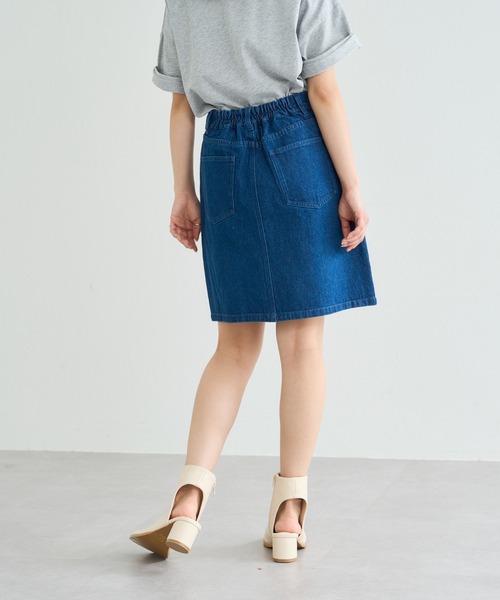natural couture(ナチュラルクチュール)の「WEB限定/デニム台形ミニスカート(スカート・レディース・オフホワイト/ブラック/ブルー・FREE)」の20枚目の写真