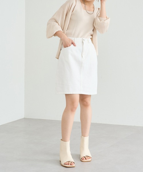 natural couture(ナチュラルクチュール)の「WEB限定/デニム台形ミニスカート(スカート・レディース・オフホワイト/ブラック/ブルー・FREE)」の7枚目の写真