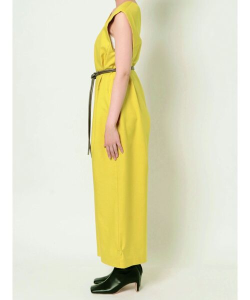 ELENDEEK（エレンディーク）の「Vネックコンビネゾン（つなぎ/オールインワン・レディース・ブラック/イエロー/ブラウン・01/02）」の5枚目の写真