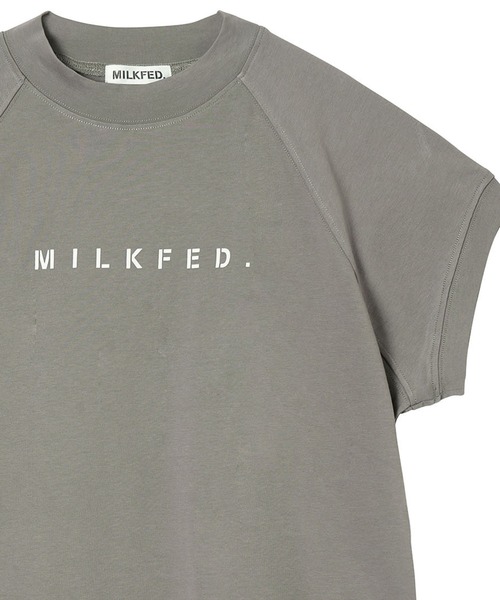 MILKFED.(ミルクフェド)の「STENCIL LOGO RAGLAN TOP(Tシャツ/カットソー・レディース・ホワイト/ブラック/グレー・ONE SIZE)」の3枚目の写真