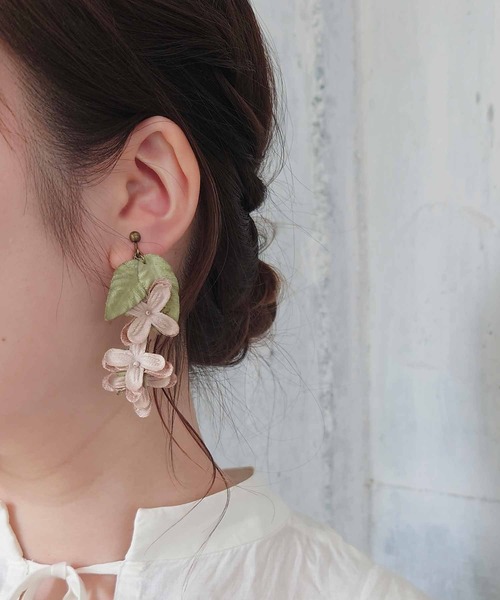 m.soeur(エムスール)の「あじさいの揺れピアス*(ピアス(両耳用)・レディース・ブルー/ホワイト/パープル・FREE)」の9枚目の写真