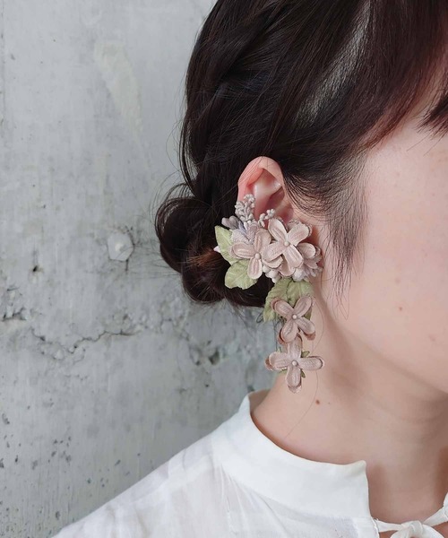 m.soeur(エムスール)の「あじさいの揺れピアス*(ピアス(両耳用)・レディース・ブルー/ホワイト/パープル・FREE)」の8枚目の写真