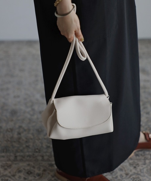 Bonjour Sagan（ボンジュールサガン）の「【2022 新作】スクエアミニショルダーバッグ（ショルダーバッグ・レディース・ブラック/ベージュ/オフホワイト・FREE）」の16枚目の写真