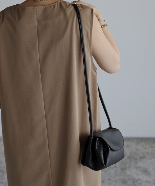 Bonjour Sagan（ボンジュールサガン）の「【2022 新作】スクエアミニショルダーバッグ（ショルダーバッグ・レディース・ブラック/ベージュ/オフホワイト・FREE）」の11枚目の写真