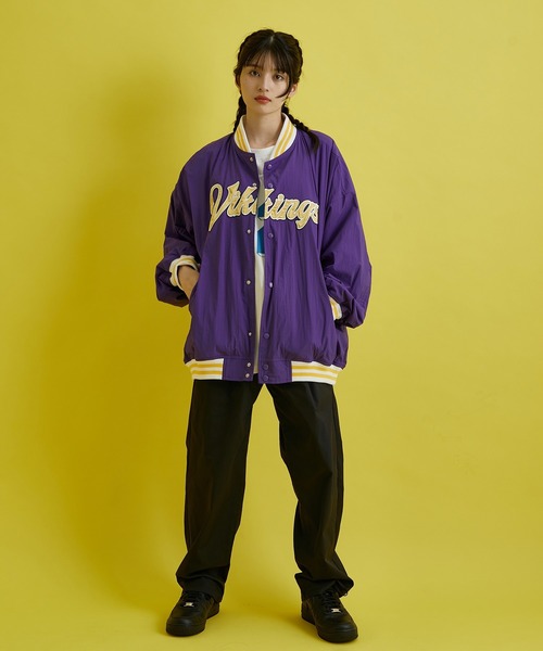 re_k by JUNRED(レクバイジュンレッド)の「re_k by JUNRED / NFLナイロンスタジャン(スタジャン・メンズ・ブラック/パープル・S/M/L)」の4枚目の写真